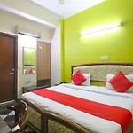 Hotel Westend Holiday Home 5 Mint From Nizamuddin Railway Station
